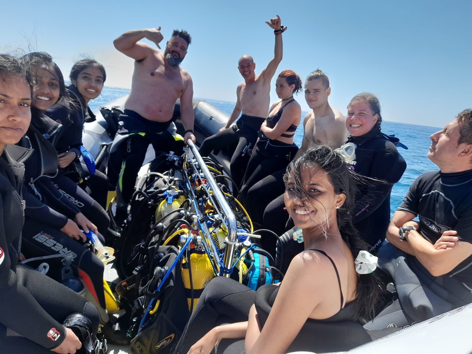Un día en Oceanos – Oceanos Diving Center
